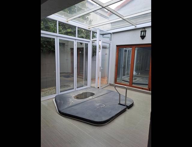 4 BEDROOM PROPERTY TO RENT IN NORTHCLIFF